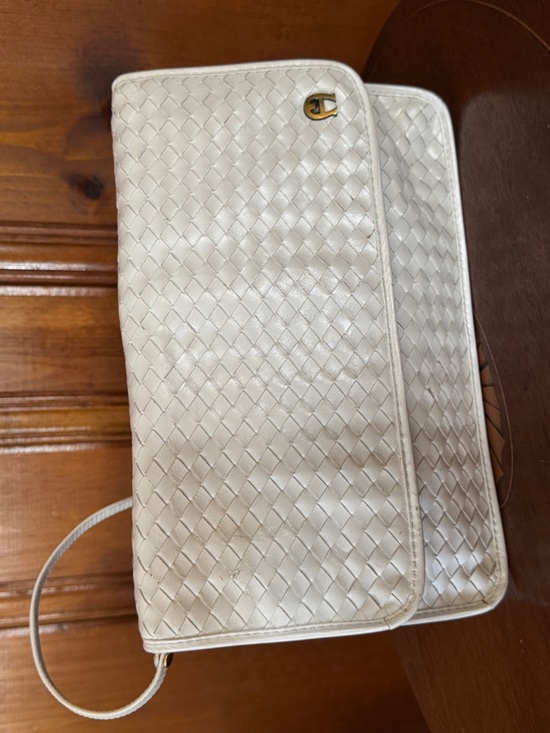 Etienne Aigner Handbags - Gorgeous Vintage 80s Basketweave Etienne Aigner White Woven Leather Shoulder Bag